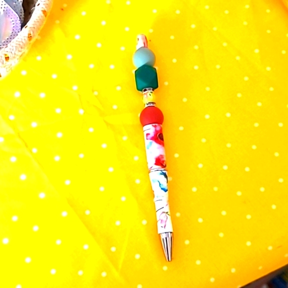 🖊🗒Handcrafted Beaded Pen 1 for $14 or 2 for $18 - Picture 1 of 5